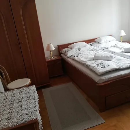 Viragos Vendeghaz Apartamento Balatonfüred