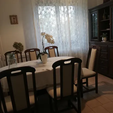 Viragos Vendeghaz דירה באלאטונפורד
