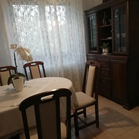 דירה Viragos Vendeghaz *
